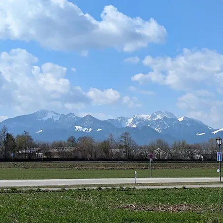 Chiemseenaehe Und Bergblick Stilvoll Fuer 4 Appartement *