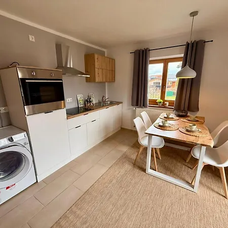 Chiemseenaehe Und Bergblick Stilvoll Fuer 4 Appartement *
