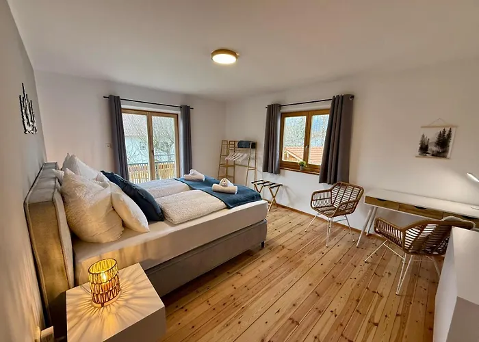 Appartement Am Chiemsee Ruhig Und Modern Fuer 4 Personen Übersee