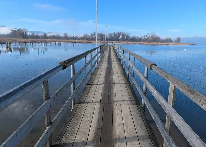 Am Chiemsee Ruhig Und Modern Fuer 4 Personen