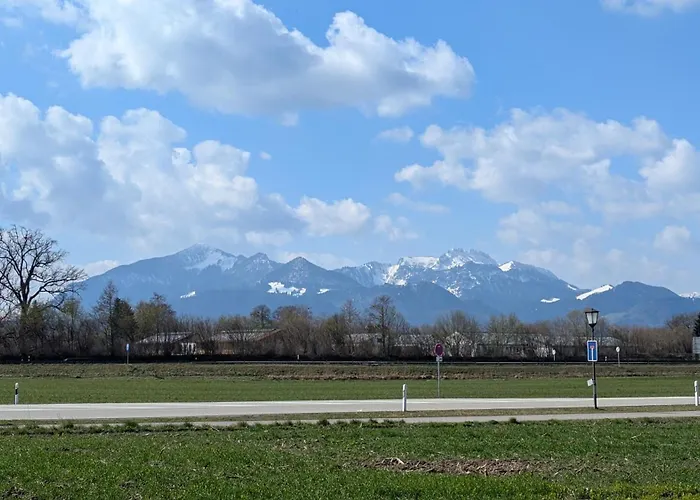 Am Chiemsee Ruhig Und Modern Fuer 4 Personen Appartement *